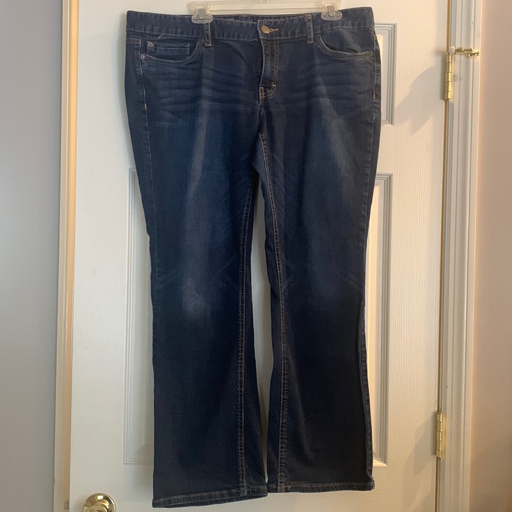 Mossimo dark wash boot cut jeans. 16S